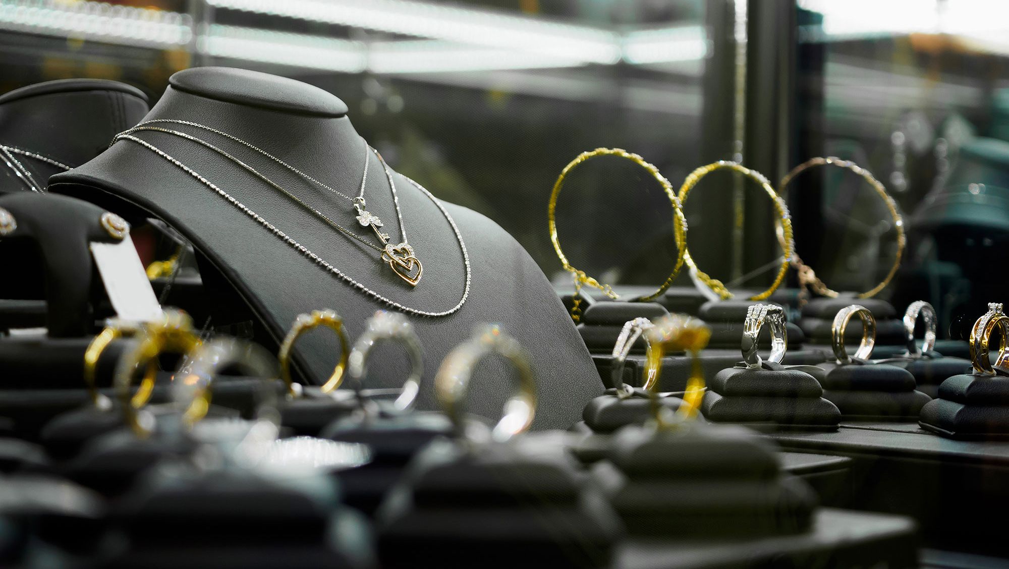 Schmuck und Trauringe